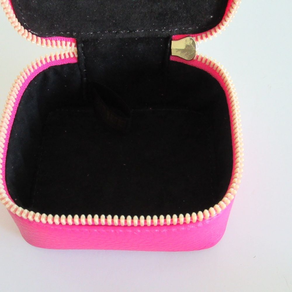 Aimee Kestenberg Leather Travel Jewelry Storage Case - Picture 4 of 6